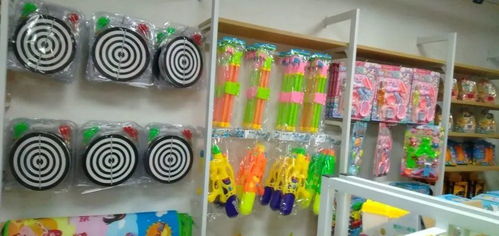 隨州地攤經(jīng)濟興起 日用百貨的街頭生意經(jīng)